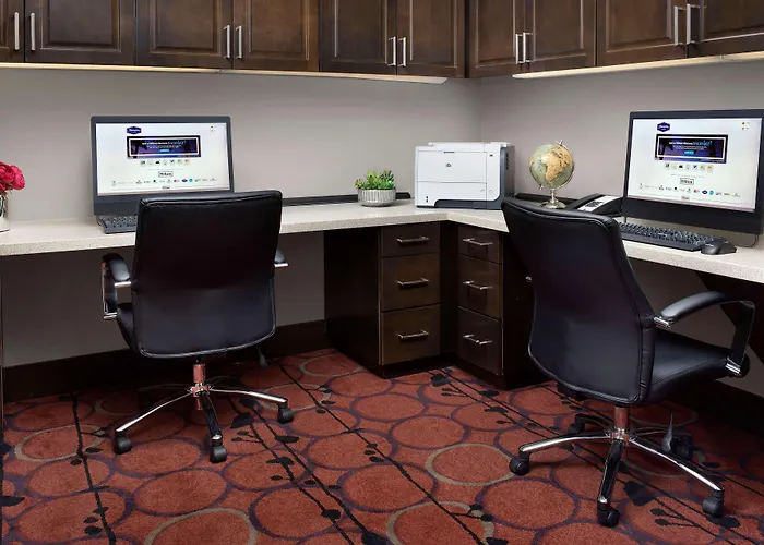 Hampton & Phoenix/tempe Hotel 3*